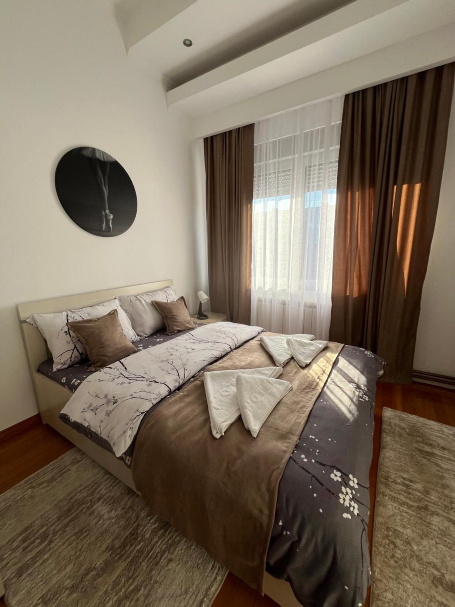 Airport Sky Apartments Lux II Beograd Bagian luar foto